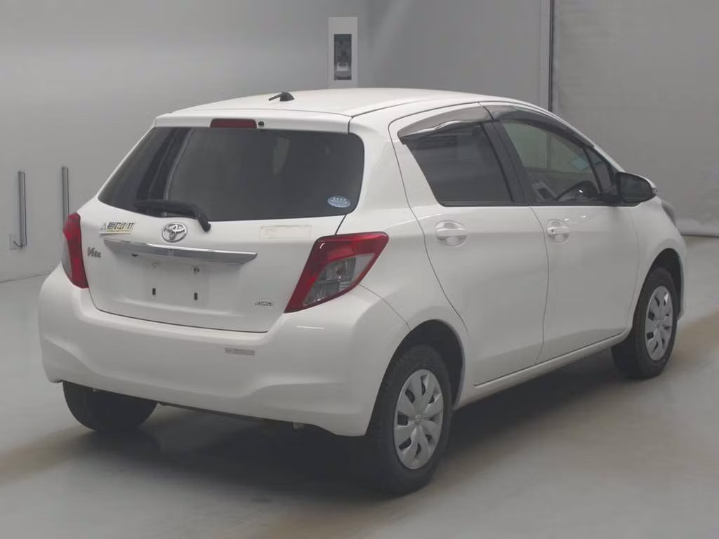 TOYOTA VITZ