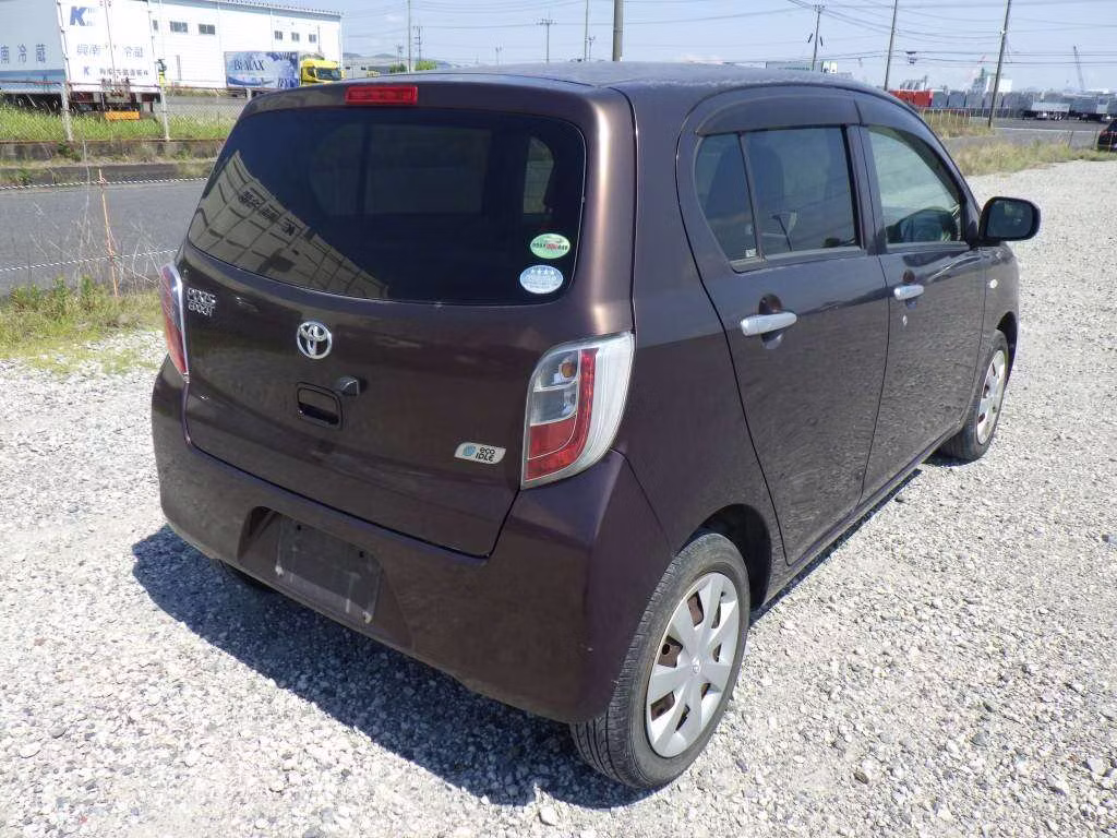 TOYOTA PIXIS EPOCH