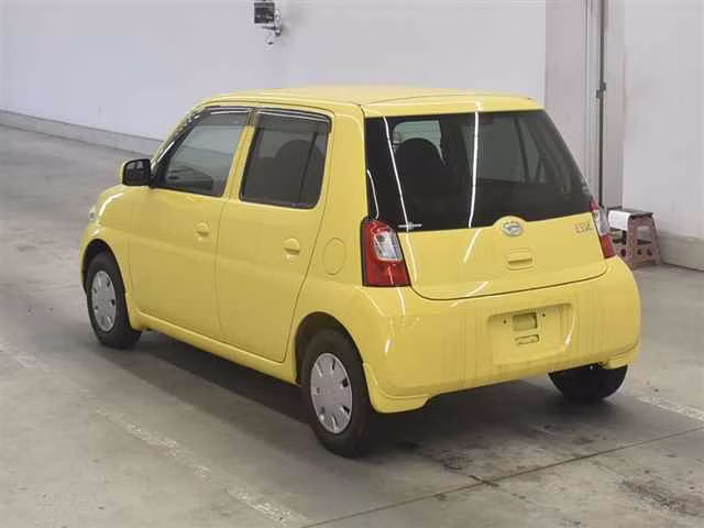 DAIHATSU ESSE