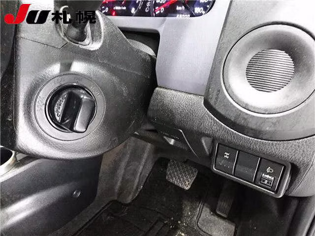 MAZDA VERISA
