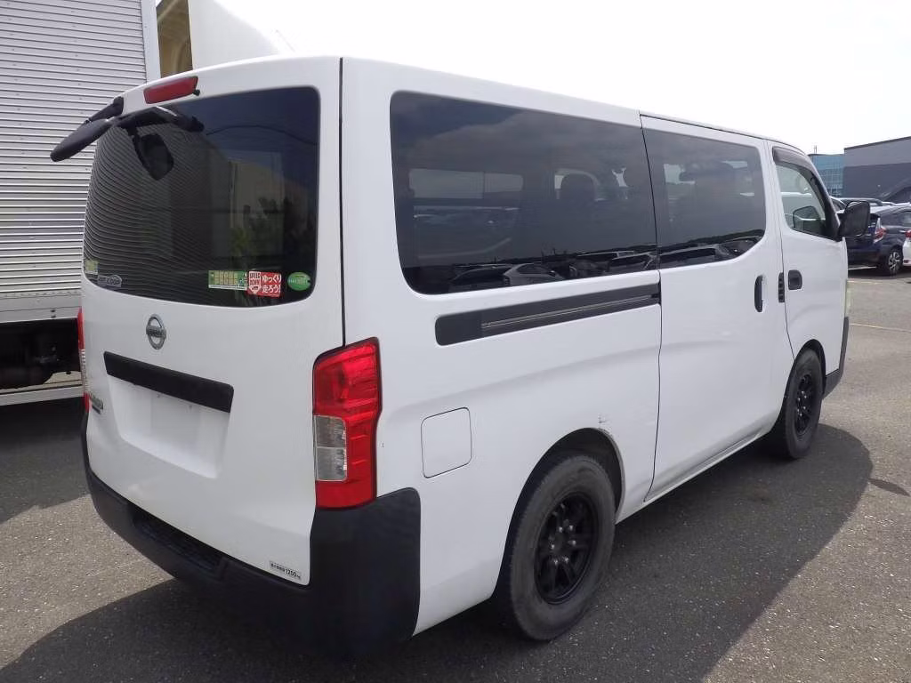 NISSAN NV350 CARAVAN