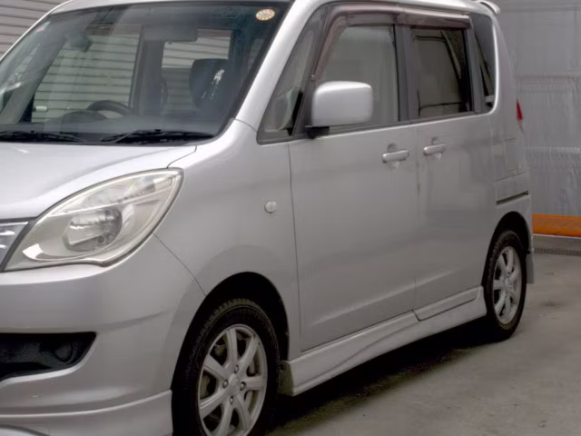 MITSUBISHI DELICA D:2