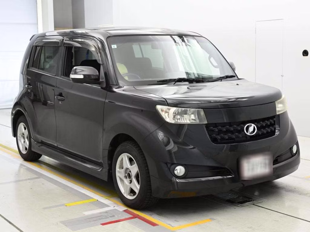 TOYOTA BB