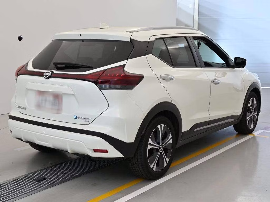 NISSAN KICKS