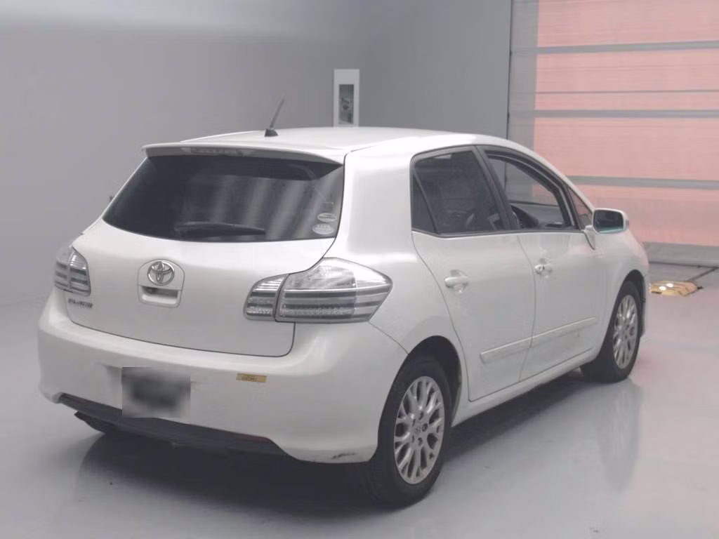 TOYOTA BLADE