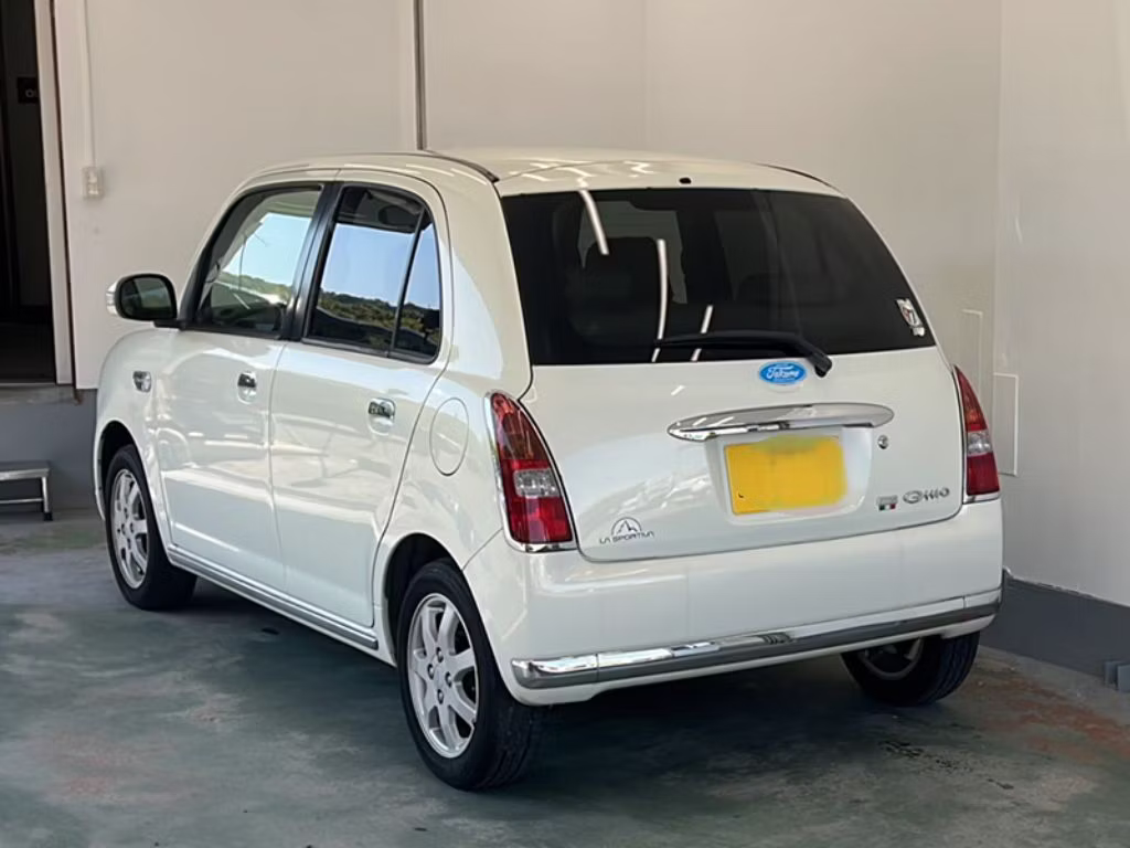 DAIHATSU MIRA GINO