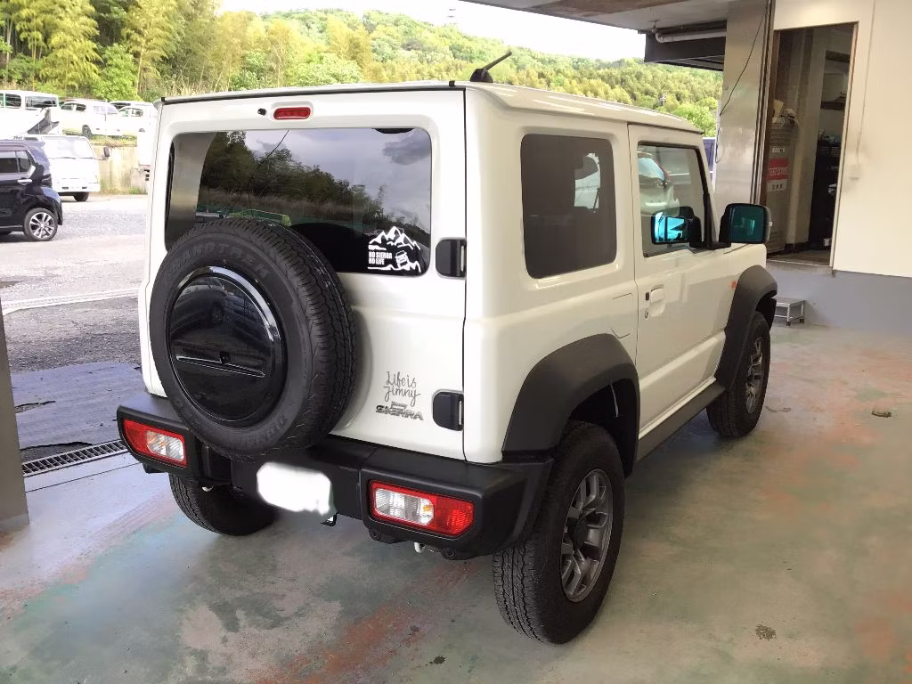 SUZUKI JIMNY SIERRA