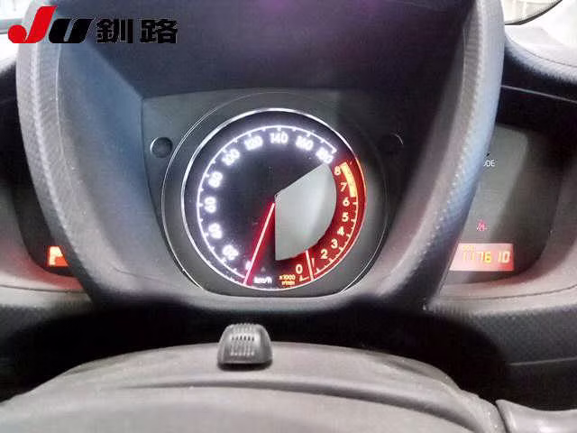 TOYOTA IST