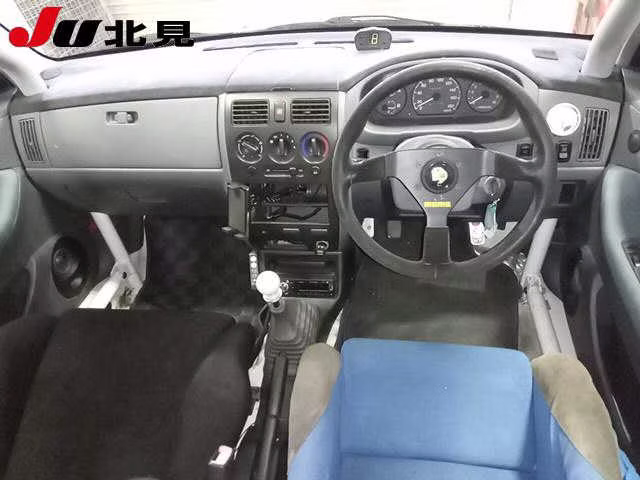 DAIHATSU STORIA