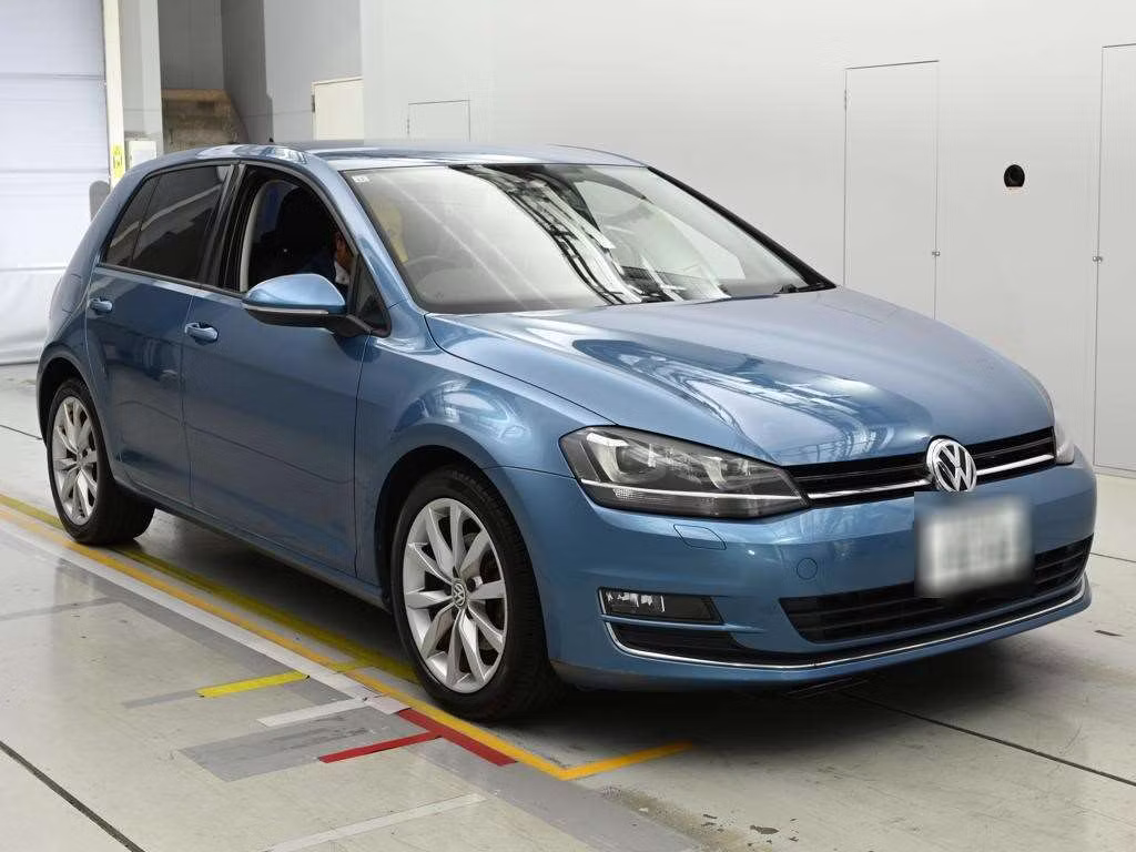 VOLKSWAGEN GOLF