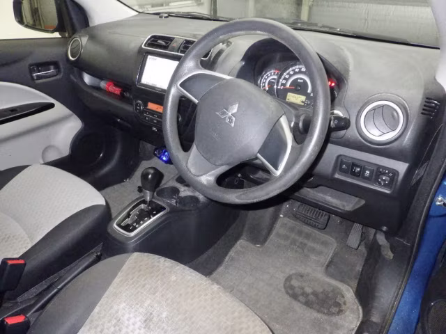 MITSUBISHI MIRAGE
