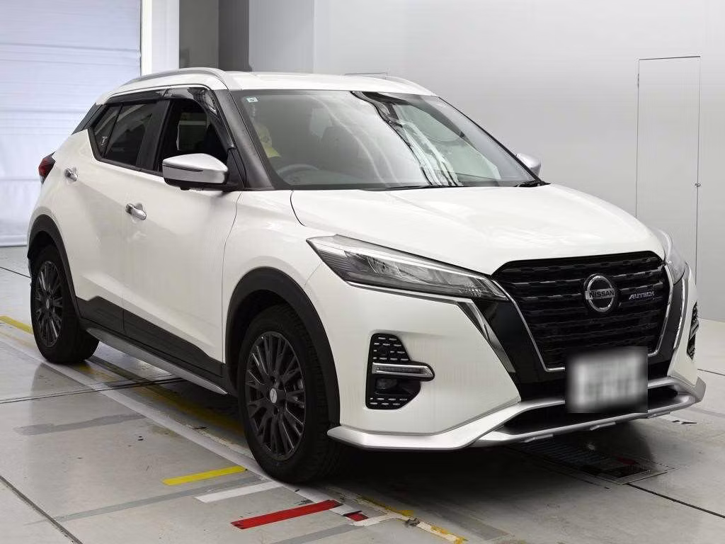 NISSAN KICKS