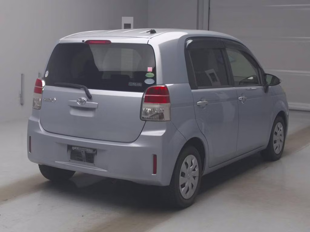 TOYOTA SPADE