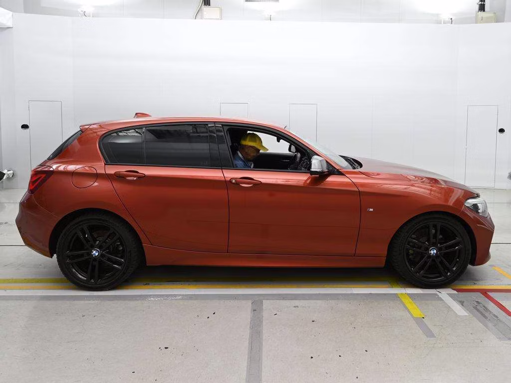 BMW 1-SERIES