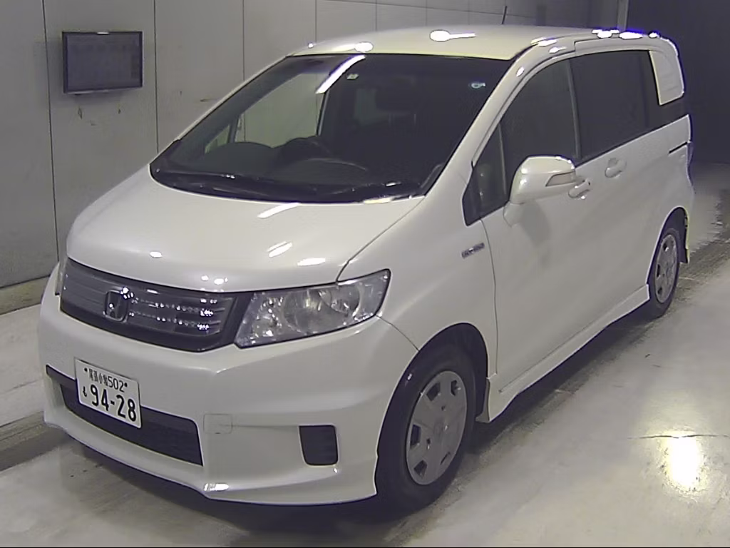 HONDA FREED SPIKE