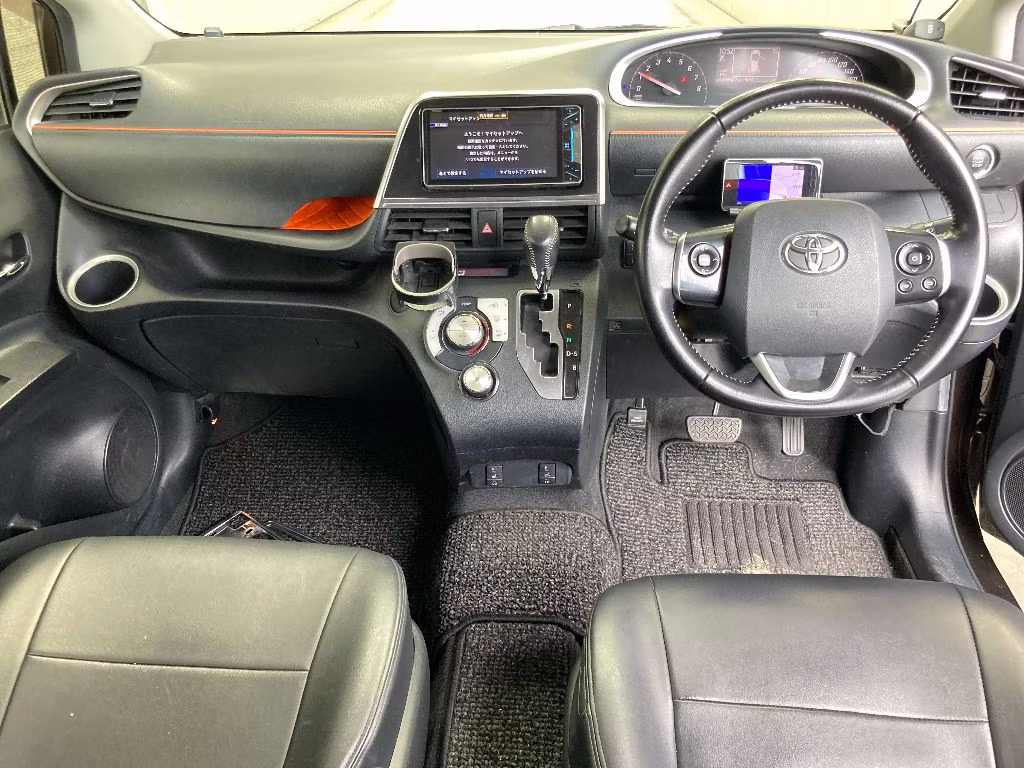 TOYOTA SIENTA