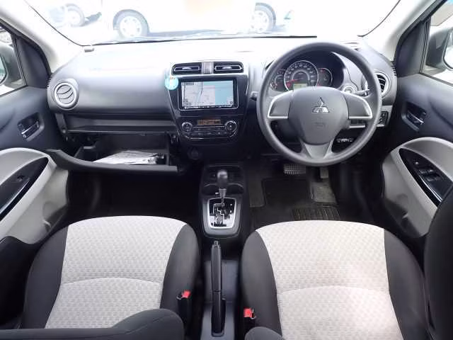 MITSUBISHI MIRAGE