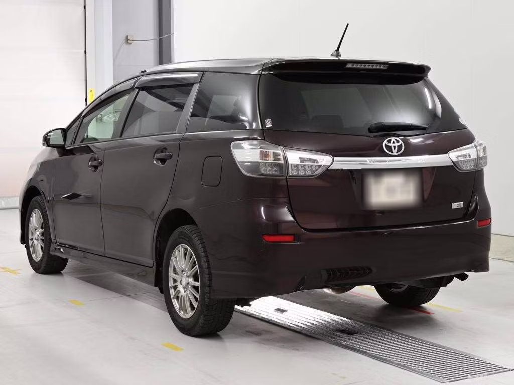 TOYOTA WISH