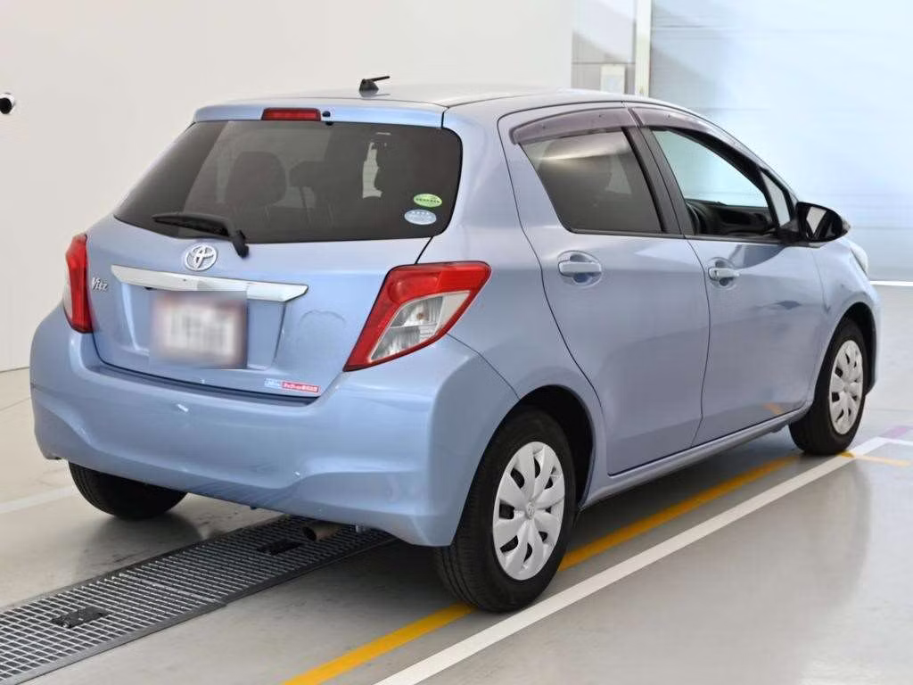 TOYOTA VITZ