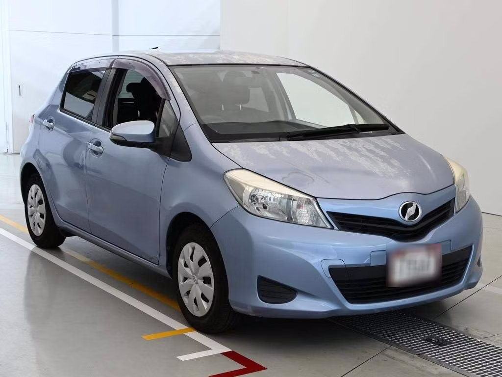 TOYOTA VITZ