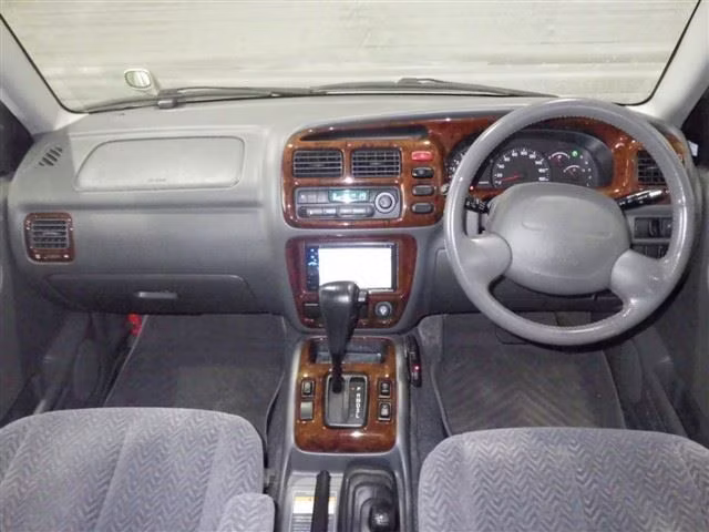 SUZUKI GRAND ESCUDO