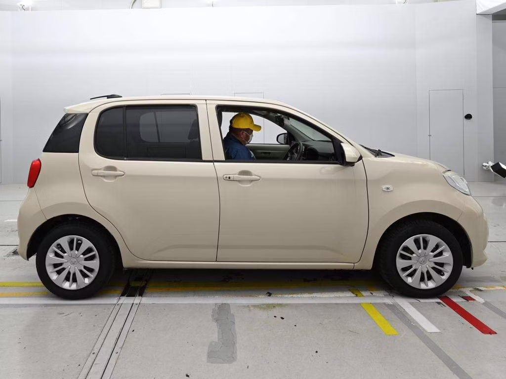 TOYOTA PASSO