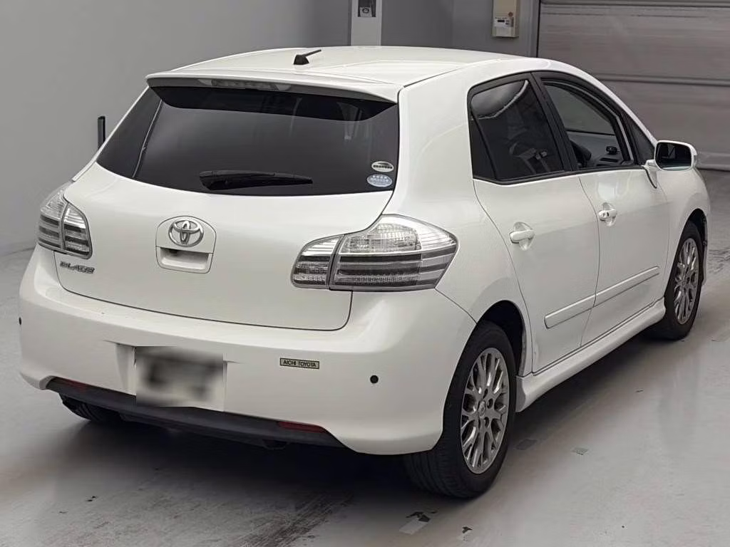 TOYOTA BLADE