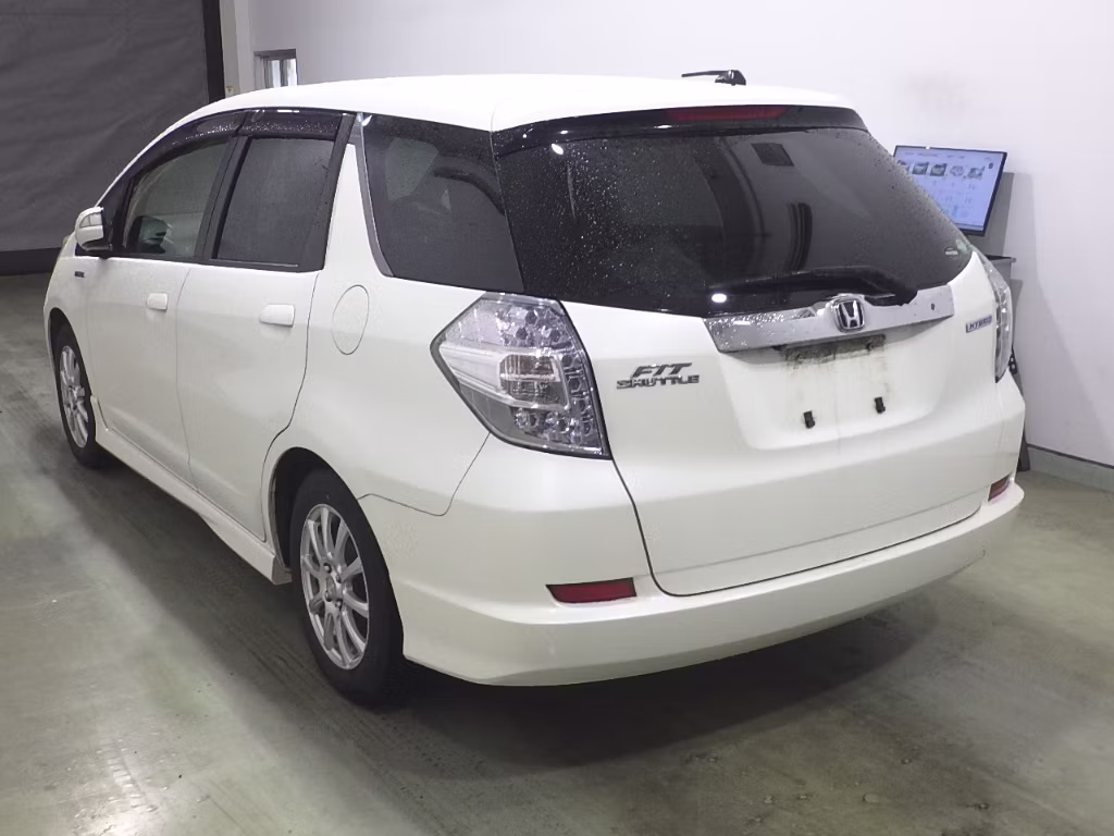 HONDA FIT SHUTTLE