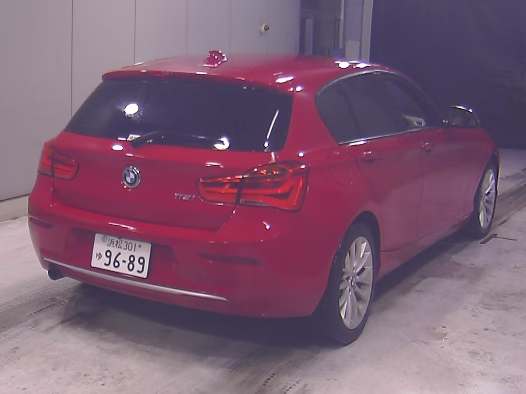 BMW 1-SERIES