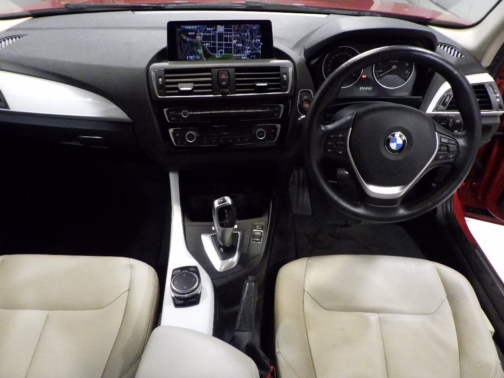 BMW 1-SERIES