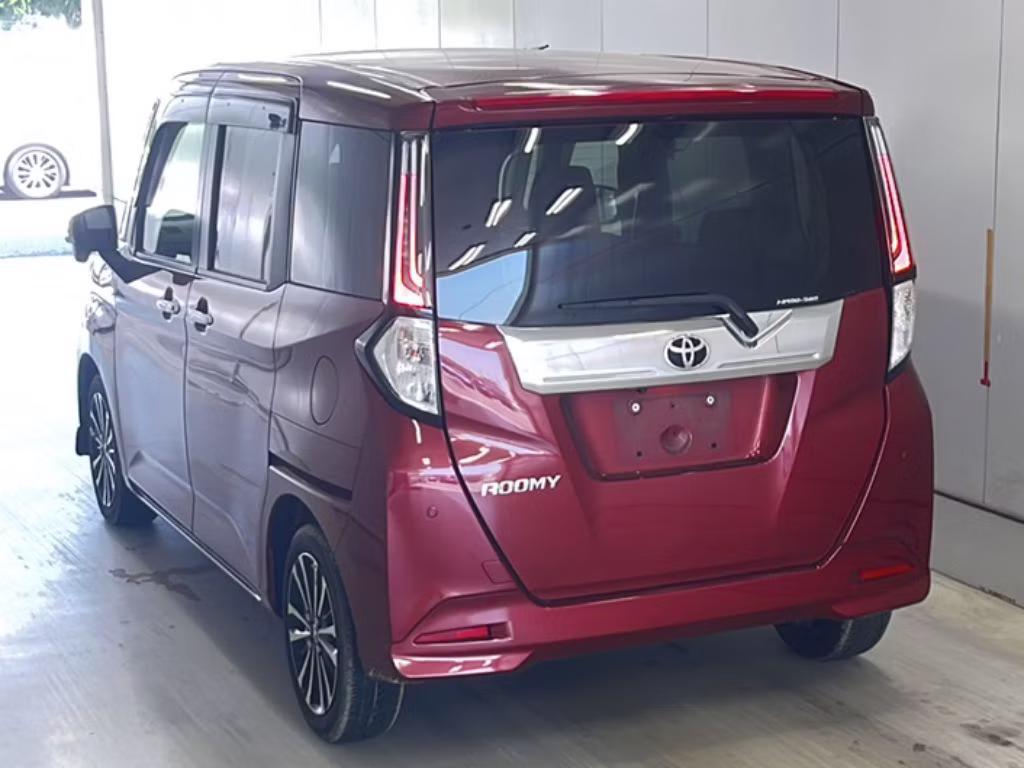 TOYOTA ROOMY