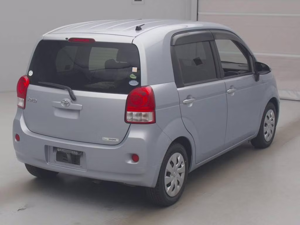 TOYOTA PORTE