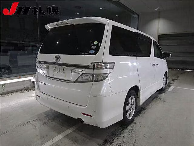 TOYOTA VELLFIRE