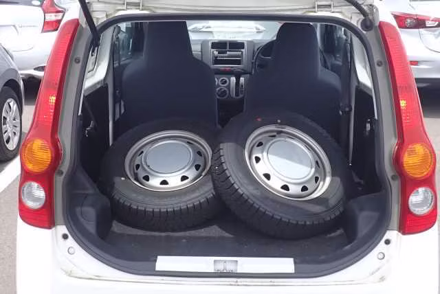 DAIHATSU MIRA