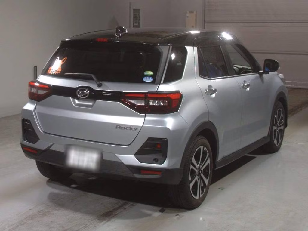 DAIHATSU ROCKY