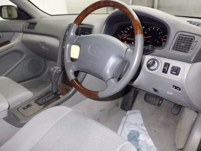 TOYOTA WINDOM