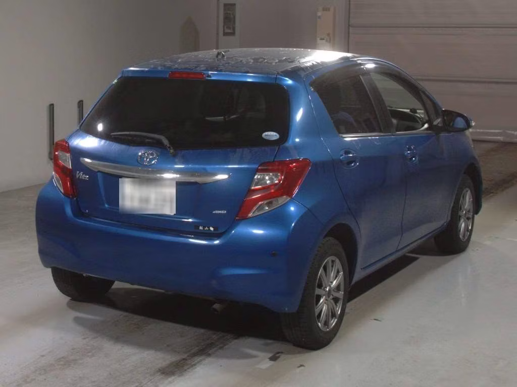 TOYOTA VITZ