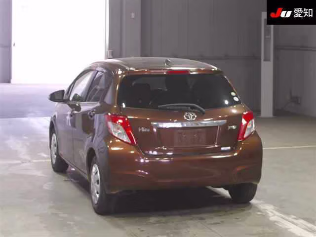 TOYOTA VITZ