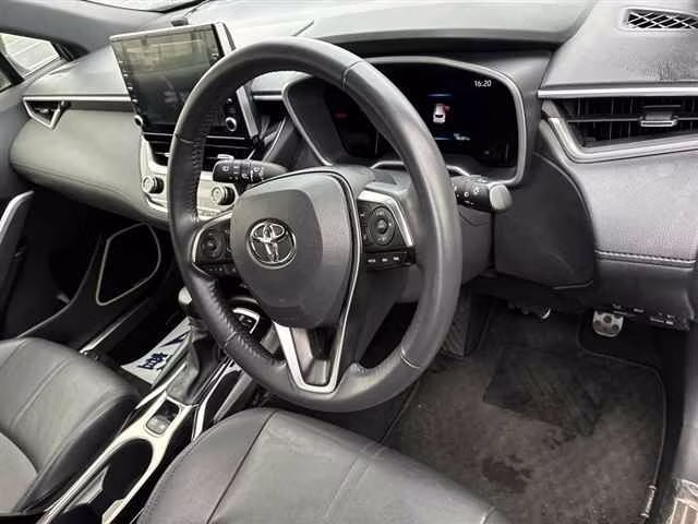 TOYOTA COROLLA CROSS