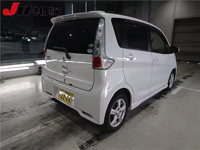MITSUBISHI EK CUSTOM