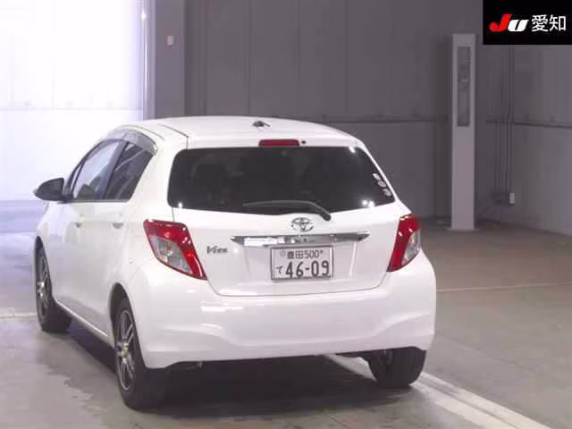 TOYOTA VITZ