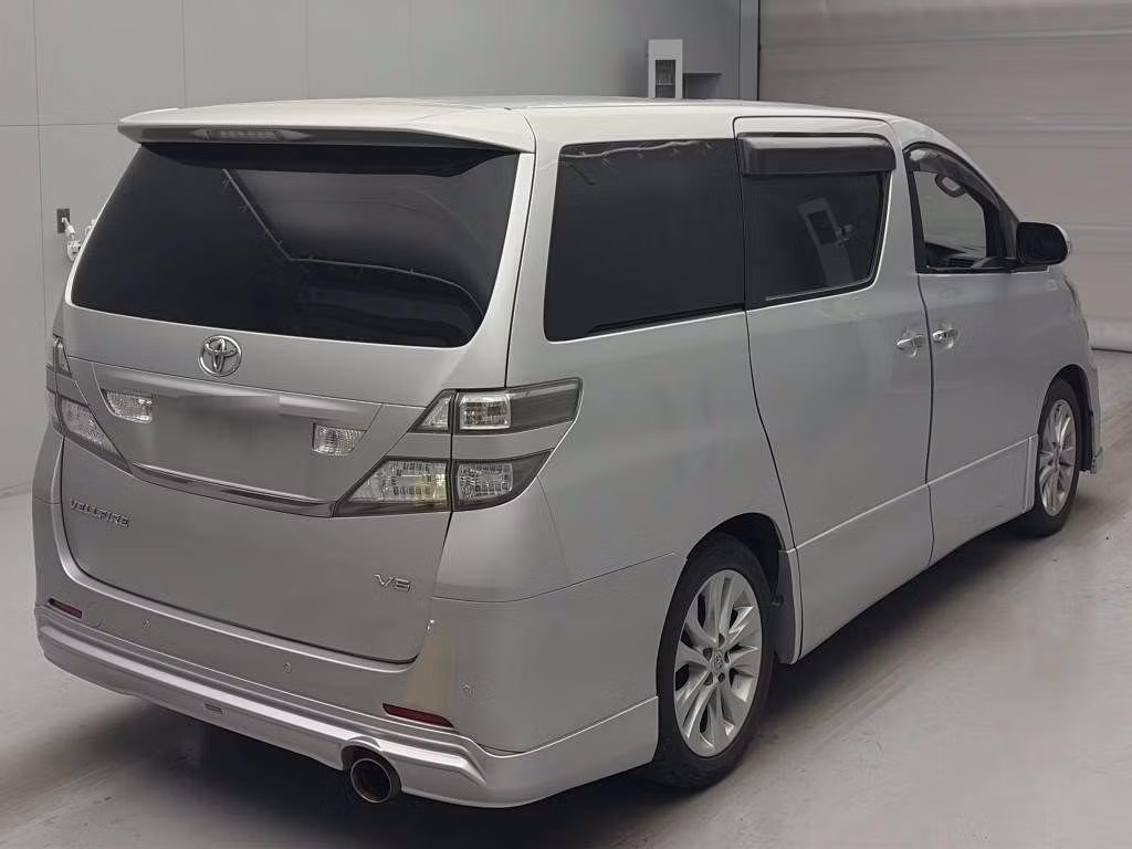 TOYOTA VELLFIRE