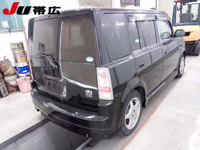 TOYOTA BB