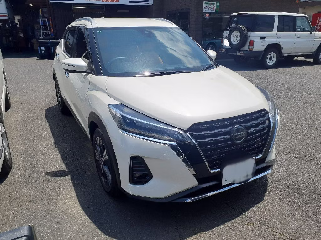 NISSAN KICKS