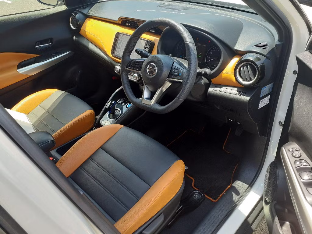 NISSAN KICKS