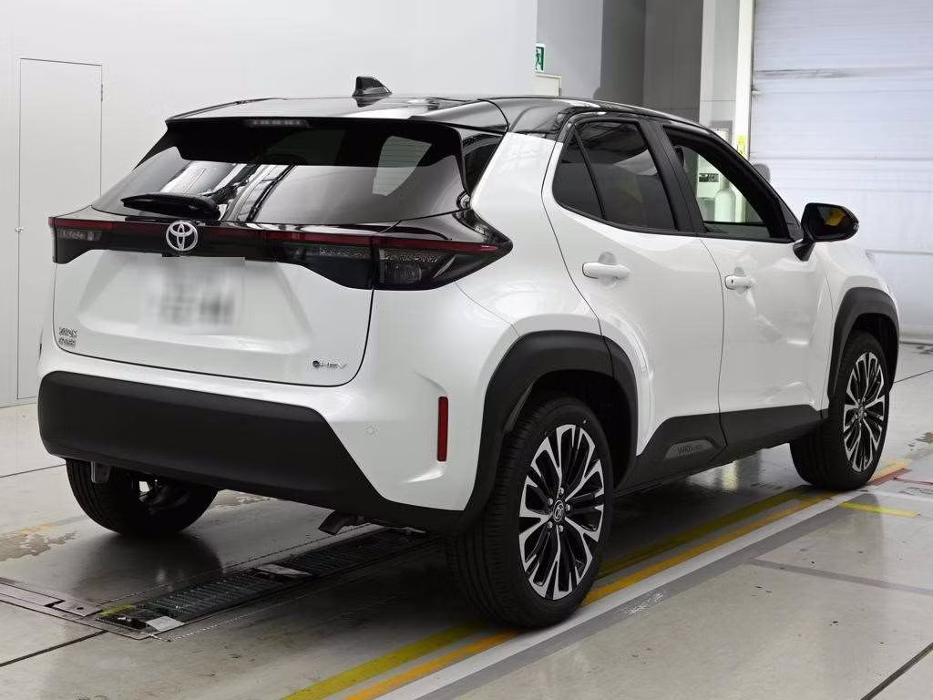 TOYOTA YARIS CROSS