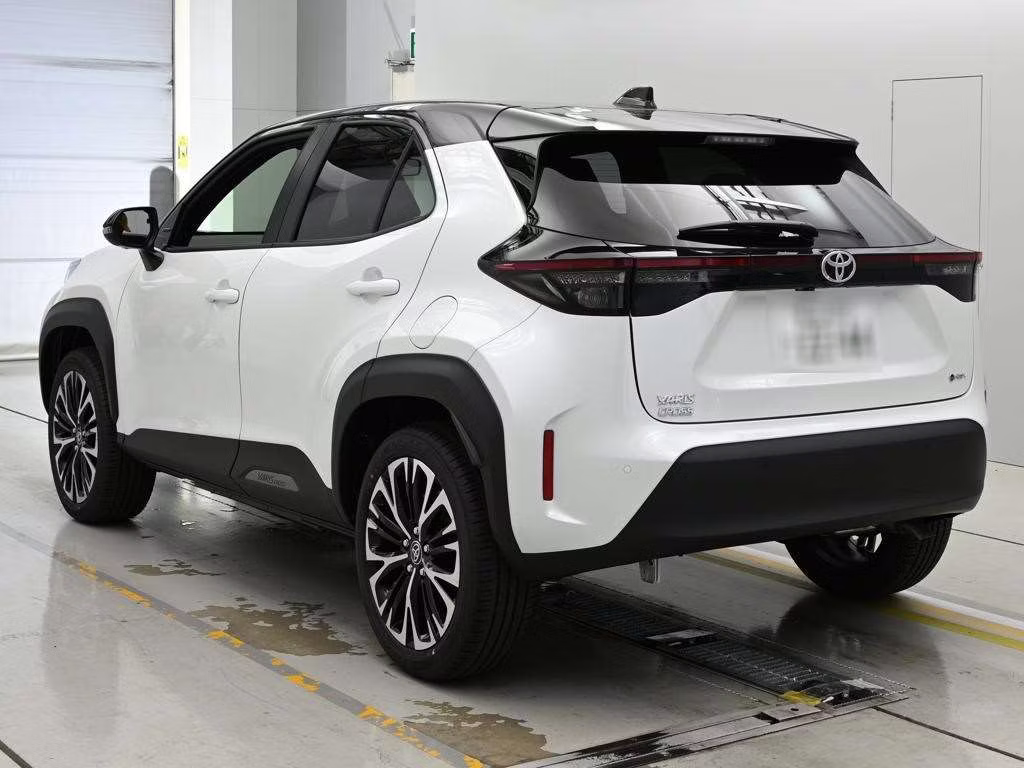 TOYOTA YARIS CROSS
