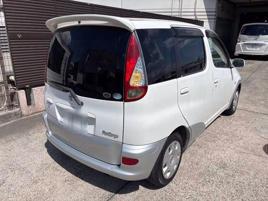 TOYOTA FUNCARGO