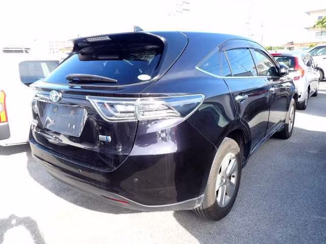 TOYOTA HARRIER
