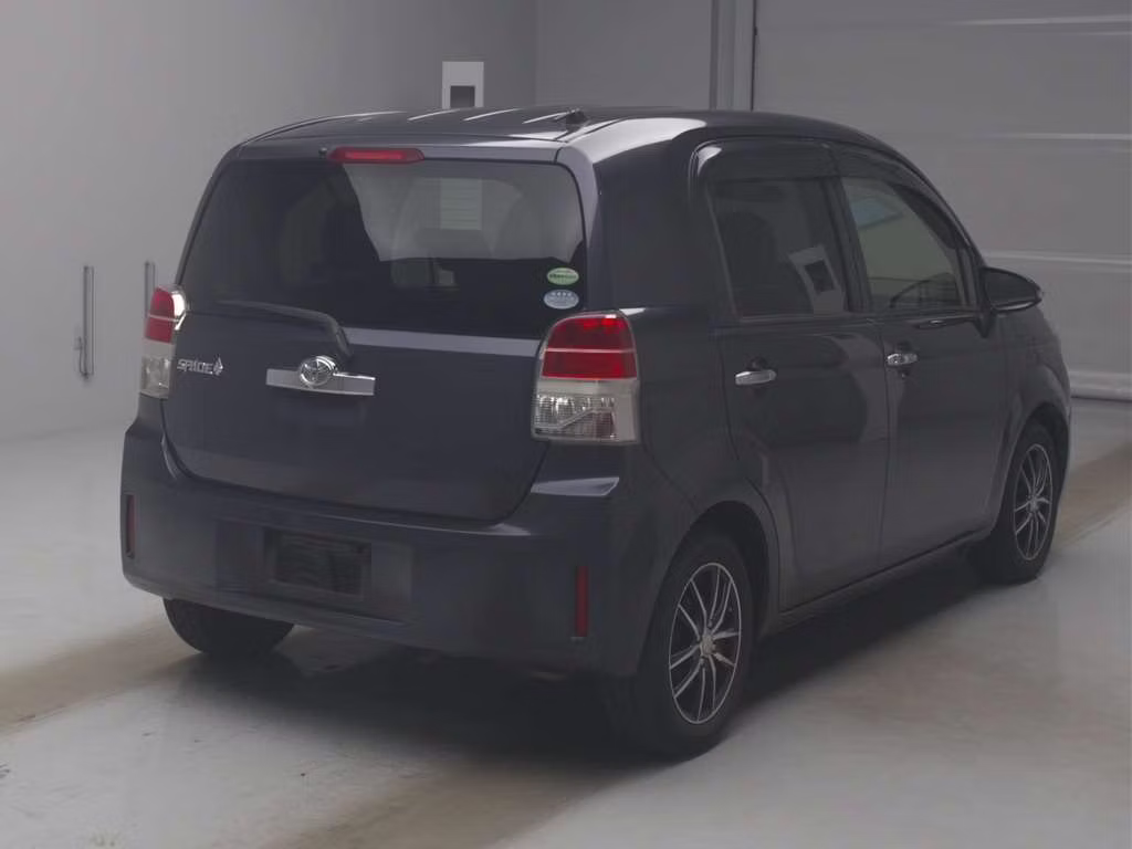 TOYOTA SPADE